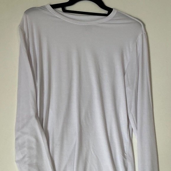 Men’s white base layer NWOT 32 degrees HEAT size M - Picture 1 of 4